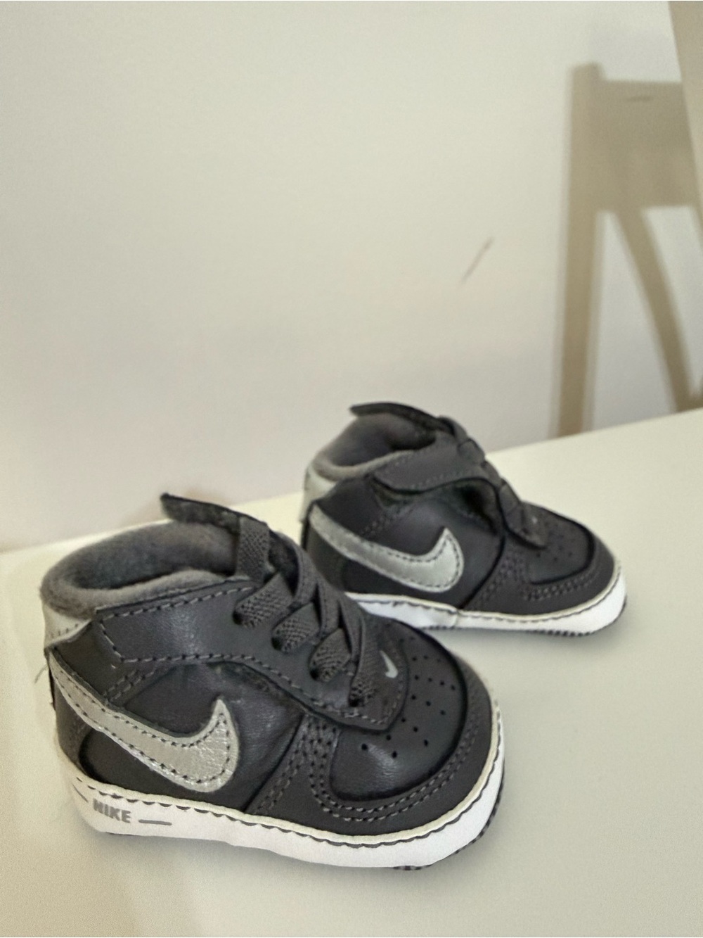 Nike Toddlers Black and Silver High-Top Sneakers